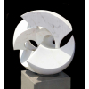 Bruno Giorgi - Meteoro: Escultura feita em mármore branco italiano, década de 1950. Vestígios de deterioração e restauros amadorísticos. Dimensões 74 x 70 x 60 cm.