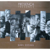 Juan Steves - Presença - O título foi sugerido por Frans Krajcberg, e reflete a proposta deste livro: mostrar retratos de 138 artistas plásticos brasileiros, natos ou adotivos, de várias gerações, fotografados por Juan Esteves em ambientes como suas casas, ateliês ou galerias - Edição de luxo bilíngue: Português e inglês, capa dura com sobrecapa, em formato grande: 31x31cm, 205 páginas.