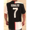 CAMISA CRISTIANO RONALDO (CR7) DA JUVENTUS - Camisa 7 Oficial da Juventus Football Club - Autografada pelo craque Cristiano Ronaldo - eleito 5 vezes o melhor jogador do mundo!