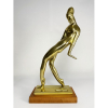 Victor Brecheret<br />Bailarina, déc.1920<br />Escultura em bronze polido assinada e numerada, sendo esta o 4º exemplar de uma série de sete. Acompanha certificado da Fundação Victor Brecheret.<br />33 x 14 x 7 cm