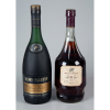 <p>Lote/Conhaque e Vinho do Porto. 2 garrafas sendo 1 Remy Martin V.S.O.P., France e 1 Royal Oporto, Portugal.</p>