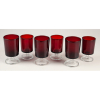 <p>Conjunto com 69 copos de vidro no tom vermelho escuro, sendo: 30 copos para água e 39 para vinho</p>