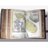Raro Atlas com uma grande coleção de mapas antigos e históricos, e outros itens cartográficos da Europa, Ásia, África, América Atlas Novus Sive Tabulae Geographica. Atlas com 14 páginas de index e 162 mapas de página dupla com impressões de muito boa qualidade e cores brilhantes, aquarelados a mão parcialmente. Alguns mapas pouco acastanhados em dobra central, algumas pequenas restaurações interna na capa do Atlas. Encadernado em uma capa mais antiga século XVII, com mapas datados de 1700 a 1760, contendo 162 mapas e 14 Index - dimensões totais do Atlas 56 X 42 - aberto 84 cm.<br /><br />links- para referencia sobre o Atlas. <br /><br />http://www.swaen.com/antique-map-of.php?id=33099<br /> <br />https://www.aradernyc.com/products/de-lisle-guillaume-1675-1726-homann-johann-baptist-1663-1724-seutter-george-matthaeus-1678-1757 <br /><br />http://www.antiquariedel.com/product_info.php?cPath=169_171&products_id=4277<br /><br />