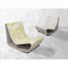 WILLY GUHL, Par de poltronas ditas Loop Chair executadas em fibrocimento, com marca da manufatura Eternit. Alt. 58 x 55 x 74 cm cada. Brasil, design década 50 (com camada de patina)