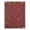 <p>Tapete Meshed persa, decoração contínua de palmetas, rosetas e ramagens em arabescos assimétricos, sobre campo na tonalidade vermelho rubi, borda tripla com faixa principal em azul marinho decorada com flores do tipo Shah Abbas, 392 x 292cm = 11,45m².(precisa refazer franja / precisa pequeno restauro)</p>