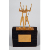 <p>BRUNO GIORGI - BRONZE ( PEÇA DA OCASIÃO DA INAUGURAÇÃO DE BRASILIA )  -  MEDIDAS 17cm ALTURA COM BASE</p><br /><p>BASE EM JACARANDÁ E PÉÇA EM DOURADO FOSCO</p><br /><p> </p>