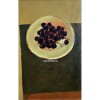 <p><strong>CARLOS SCLIAR - Uvas no Prato.</strong> Vinavinil Vinil Encerado S/ Cartão/Placa. <strong>Med.: 56x37 cm (obra), 80x61 cm (quadro). Assinado e datado 27-3-65 no CIE</strong>.<strong> </strong>No verso, assinado, numerado 39, titulado, datado e localizado Ouro Preto.<strong> Data: 1965. </strong>Com moldura em madeira. Estado de Conservação: Ótimo.</p>