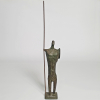 <p>FRANCISCO STOCKINGER Guerreiro Escultura em Bronze -Medidas: 43cm Alt total c/ lança e 26cm o corpo -Assinada ST na base da obra- Estado de conservação: Ótimo. Procedência: Canvas Galeria de Arte.</p>