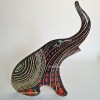 <p>PALATNIK ELEFANTE Gigante Escultura-Arte Cin&eacute;tica -Medidas 38x33 cm -Assinada Pal -Escultura produzida em resina de poliester com filme multicolorido na sua parte interna. Excelente estado de conserva&ccedil;&atilde;o, sem lascados ou bicados. Manufatura: Abraham Palatnik.</p>