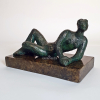 <p>BRUNO GIORGI FIGURA FEMININA Escultura em Bronze -Med: 20x11x10 cm (Escultura) -Assinada na B G no bronze. Base em granito de 2,5 cm de altura.&nbsp;</p>