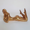 <p>ABELARDO DA HORA Mulher de Bru&ccedil;os Escultura em Bronze Polido -Med 30x17x12 cm -Assinada na Obra -Catalogada e Acompanha Certificado de Autenticidade. emitido por Daniel L Da Hora Alves. Local e Data: Recife 1973 / 2014.&nbsp;&nbsp;</p>