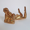 <p>ABELARDO DA HORA Mulher de Bru&ccedil;os Escultura em Bronze Polido -Med 30x17x12 cm -Assinada na Obra -Catalogada e Acompanha Certificado de Autenticidade. emitido por Daniel L Da Hora Alves. Local e Data: Recife 1973 / 2014.&nbsp;&nbsp;</p>