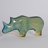<p>PALATNIK RINOCERONTE Escultura-Arte Cin&eacute;tica -Assinada Pal -Med 16 x 7,5 cm -Escultura produzida em resina de poli&eacute;ster com filme azul na sua parte interna. Excelente estado de conserva&ccedil;&atilde;o, sem lascados ou bicados.</p>