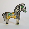 <p>PALATNIK CAVALO Grande Escultura-Arte Cin&eacute;tica -Med: 19 x 16 cm -Escultura produzida em resina de poli&eacute;ster com filme colorido na sua parte interna. Excelente estado de conserva&ccedil;&atilde;o, sem lascados ou bicados.</p>