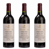 <p>3 garrafas de Vega Sicília Único Gran Reserva 2014 - Caixa de Madeira - Vega Sicília, Vinho Tinto, 750 ml, Espanha, Ribeira del Duero.</p><br /><p><strong>Robert Parker 98</strong></p>