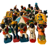 <p>LUIZ ANTONIO - Maracatu com 25 pe&ccedil;as - escultura em argila. 27 x - Assinada</p>