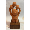 <p>Inos Corradin - Escultura Terracota Equilibrista - 24 alt - Madeira - Acid</p>