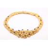 <p>Gargantilha tipo folhas de ouro amarelo 18k, lápis lazuli, lolitas e diamantes brilhantes. Peso total: 109,8g. Peso aprox. de diamantes: 0,10ct.</p>