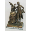 H. Lecout - Belo grupo escultórico francês, em bronze, representando La Pavane. Base em mármore. Alt. total 35,5cm. 