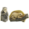 Dois belos e raros netzukes, de coleção, em marfim monocromados, representando Sapo e caramujo na floresta, assinado e Macaco. Japão, Época Taisho/Showa. Alts. 3 e 4cm. 