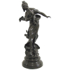 Auguste Moreau (1834-1917) - Escultura francesa em petit bronze, estilo Art-Noveau, representando Figura feminina. Assinada. Artista de cotação internacional e catalogado em diversos livros. Alt. 68cm 