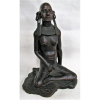 M. Musyoki - Bela escultura em jacarandá, representando Africana semi desnuda, Alt. 52,5cm. 