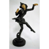 Antiga escultura art-deco, em metal e baquelite, representando Bailarina. Alt. 20cm. 