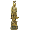Grande e bela escultura e base, chinesas, em terracota patinadas a folhas de ouro, representando Deusa da Fortuna. Alt. total 152 cm.