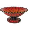 Centro de mesa em cristal francês, marca da Cristallerie Baccarat em relevo . Trabalhado em gomos e na tonalidade cereja em degrade. Borda em ondulações. Med. 9x20cm. 