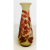 Emile Gallé (1846-1904) - Belo vaso de coleção em pasta de vidro francês, decoração cameo de flores e folhagens em tons de marrom. Peça assinada. Alt. 25cm.
