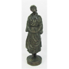 J. Garnier - (1853-1910) - Escultura em bronze francês, representando Musicista. Apresenta selo de fundição e assinatura. Artista citado em diversos livros e de cotação internacional. Alt. 28,5 cm.