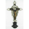 Crucifixo em jacarandá, com cristo em madeira policromada. Sendal pendente para o lado direito. Guarnições em prata cinzelada. Portugal, Séc. XIX. Alt. crucifixo 59,5cm e Alt. Cristo 25,5cm.