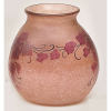 Legrás - Vaso art-deco em pasta de vidro francês, formato triangular, na tonalidade rosa degradeé com decoração cameo em folhas. Assinado. Alt. 25,5cm.