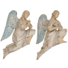 Dois anjos de parede, em cedro patinado e policromado, representando Arcanjos. Séc. XVIII/XIX. Possivelmente formavam um arco de antiga igreja. (perdas do tempo). Alt. 112cm.