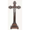 Raro crucifixo com Cristo português, circa de 1900, sendo o crucifixo em jacarandá e o Cristo em prata, contraste Javali, 2o. título. Ponta da cruz com apliques em prata cinzelada ao estilo gótico. Alt. crucifixo 77,5cm. Alt. Cristo 22,5cm.