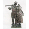 W. Gotschmann - Grupo escultórico em bronze europeu, representando Casal de pescadores. Alt. 28,5cm.