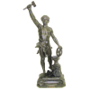 L. Domenech - Escultura francesa, em petit bronze, representando Ferreiro. Com selo de fundição e localizada France. Alt. 86cm.