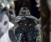 BACCARAT FRANCE - CHANDELIER VERSAILLES em bronze e cristal selado.<br /><br />Medidas: 130 x 55 x 55 cm.<br /><br />Este modelo de 12 luzes em estilo Versailles/Louis XV é um dos designs históricos mais prestigiados da Baccarat. Similares aparecem em catálogos de vendas e registros técnicos da manufatura, especialmente naqueles do final do século XIX (como o de 1880-1890), época em que a marca consolidou sua reputação global em iluminação monumental.<br /><br />Lustres deste modelo (muitas vezes em escalas monumentais de 24 luzes ou mais) decoram salas no Palácio de Versailles e no Palácio Dolmabahçe em Istambul, que abriga uma das maiores coleções de cristal Baccarat do mundo. Modelos similares constam em catalogos como o Tarif des Articles d'Éclairage.<br /><br />O lustre de estilo Versailles, caracterizado por sua estrutura em bronze ormolu e ornamentação em cristal. Este modelo específico é frequentemente associado ao estilo Louis XV (século XVIII) e à renomada marca francesa Baccarat. <br />Características Principais<br />Estilo: Luís XV ou Versailles, apresentando uma forma de gaiola (cage-form) com braços curvos em arabesco.<br />Material: Estrutura em bronze dourado (gilt bronze) ou ormolu, decorada com pingentes, placas e biqueiras de cristal lapidado.<br />Detalhes Ornamentais: Inclui gotas de cristal, rosetas, estrelas e, coluna central piriforme facetada.<br />Lapidação e Acabamento: As placas, gotas e os pinaculos apresentam lapidações precisas com arestas vivas e polimento impecável.<br />Estrutura em Bronze Ormolu: A gaiola é feita de bronze.