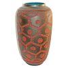 CARSTEN- 435-44- WEST GERMANY POTTERY- Vaso em cerâmica estilo FAT LAVA. Motivo Alvéolos. Alemanha Oriental, anos 1960. <br />45x24x24 cm. <br />FONTE: https://www.potsandpots.com/wgp-companies/carstens/carstens-gallery/<br />http://www.ginforsodditiques.com/wgermanmarks.html