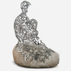 Jaume Plensa - Escultura em aço inoxidável pintado e granito. 110 x 52 x 85 cm.