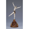 CHIPARUS, Demetre<br />Dancer of Palmyra. Escultura de bronze e marfim sobre base de ônix e mármore. 32 cm de altura. Assinada na base. França, c. 1935. Reproduzida em Master of Art Deco, de Alberto Shayo, na pág. 107.