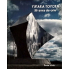 Yutaka Toyota - 50 anos de arte | A autora, Sonia Prieto, narra a trajetória de um artista de renome internacional: pintor, gravador, designer, escultor, com mais de 50 anos de carreira, que possui trabalhos em inúmeros países, com obras que participam das mais importantes coleções e museus por todo mundo e que executou mais de 100 monumentos em locais públicos. Capa dura, formato 31x25cm, 205 páginas. 