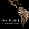 Vik Muniz- Livro expográfico que reúne cerca de 70 obras desse notável artista e conta com a curadoria de Ligia Canongia. São apresentados trabalhos marcantes como a Caveira de Palhaço, que faz parte do conjunto Relicário, da época em que o artista se lançou em Nova York, até as mais recentes criações como os Cartões Postais de Lugar Nenhum.<br />Características: 1037g; 27x27 cm; 119 págs.; capa dura; grande formato; papel especial; livro em 3 idiomas: português, inglês e espanhol; foto do livro em questão.<br />