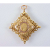 Castanha Relicário em ouro 18K - Brasil séc. XVIII - 6,5 cm X 6 cm (46,0).