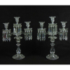 Par de candelabros de fino cristal manufatura Baccarat para 3 velas - 44 cm alt, 32 cm compr. França Sec XX.