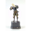 Escultura de fino bronze patinado e marfim representando cavaleiro flautista , base em mármore . Europa Sec XIXXX. - 28 cm.