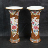 Par de vasos de porcelana da Cia das Indias Séc XVIII - 24 cm de alt e 11 de diâm.