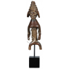 Arte Africana. - Totem de madeira; 37,7 cm de altura. África, séc. XX. - Origem: Ex-coleção Edgar Clat Gaspar.