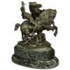 Emmanuel Frémiet<br>Cavaleiro e dois cavalos. Escultura de bronze patinado, sobre base ovalada; 40 cm de altura. Assinada na lateral direita: E. Frémiet. 