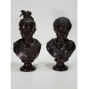 VAL DOSNE - excepcional par de bustos em ferro fundido retratando casal de crianças - marcas da fundição - altura, 62 cm - França, séc. XIX